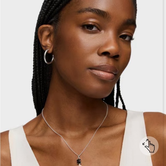 Like New [$139] Tous Silver Erma Necklace with Onix, Pearl and Spinel 🐻 - Picture 2 of 6